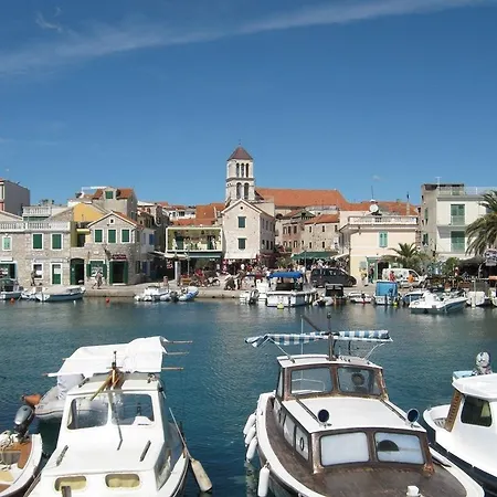 Ana * Vodice